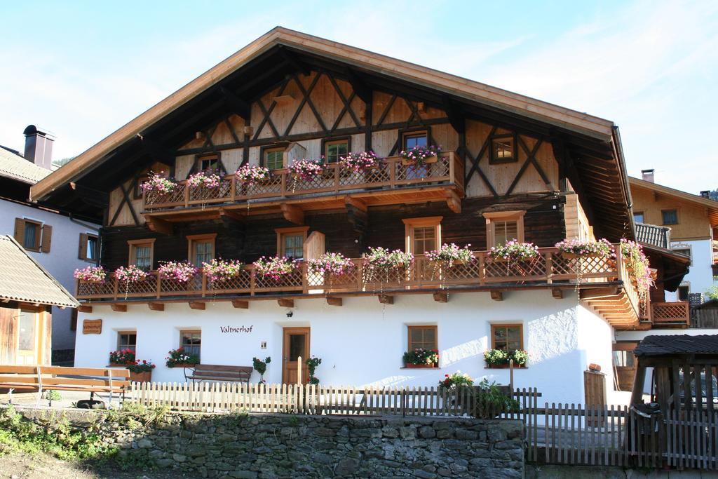 Ferienwohnung Valtnerhof Innichen Exterior foto