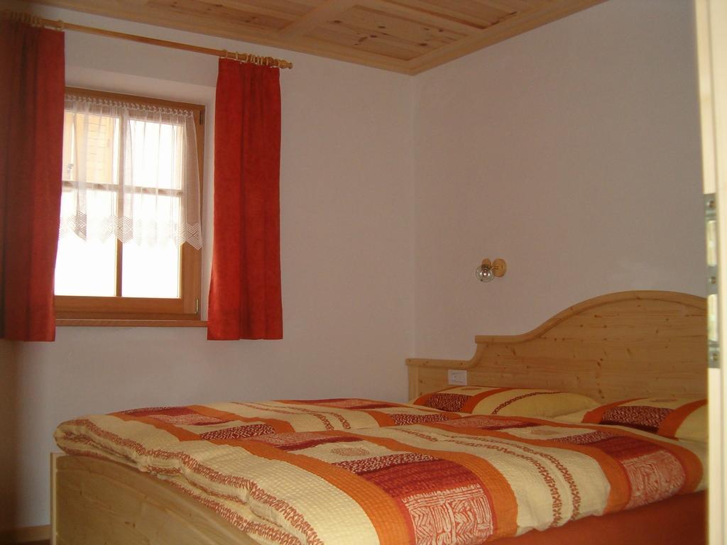 Ferienwohnung Valtnerhof Innichen Zimmer foto